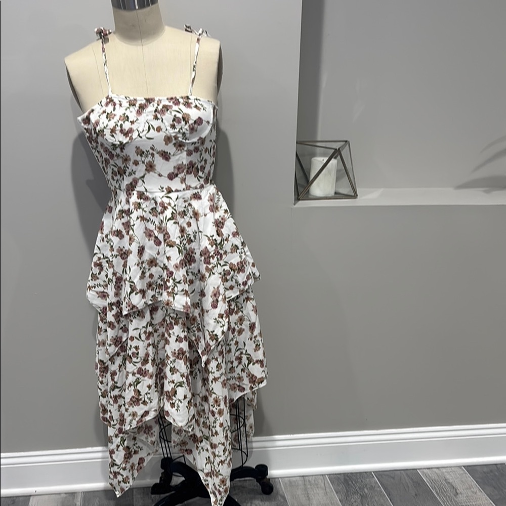 Pretty Little Thing Floral White Dress
